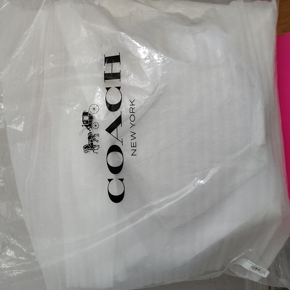 New! City Tote in Signature Canvas In Glacier White #5696 🤍 - Picture 7 of 10